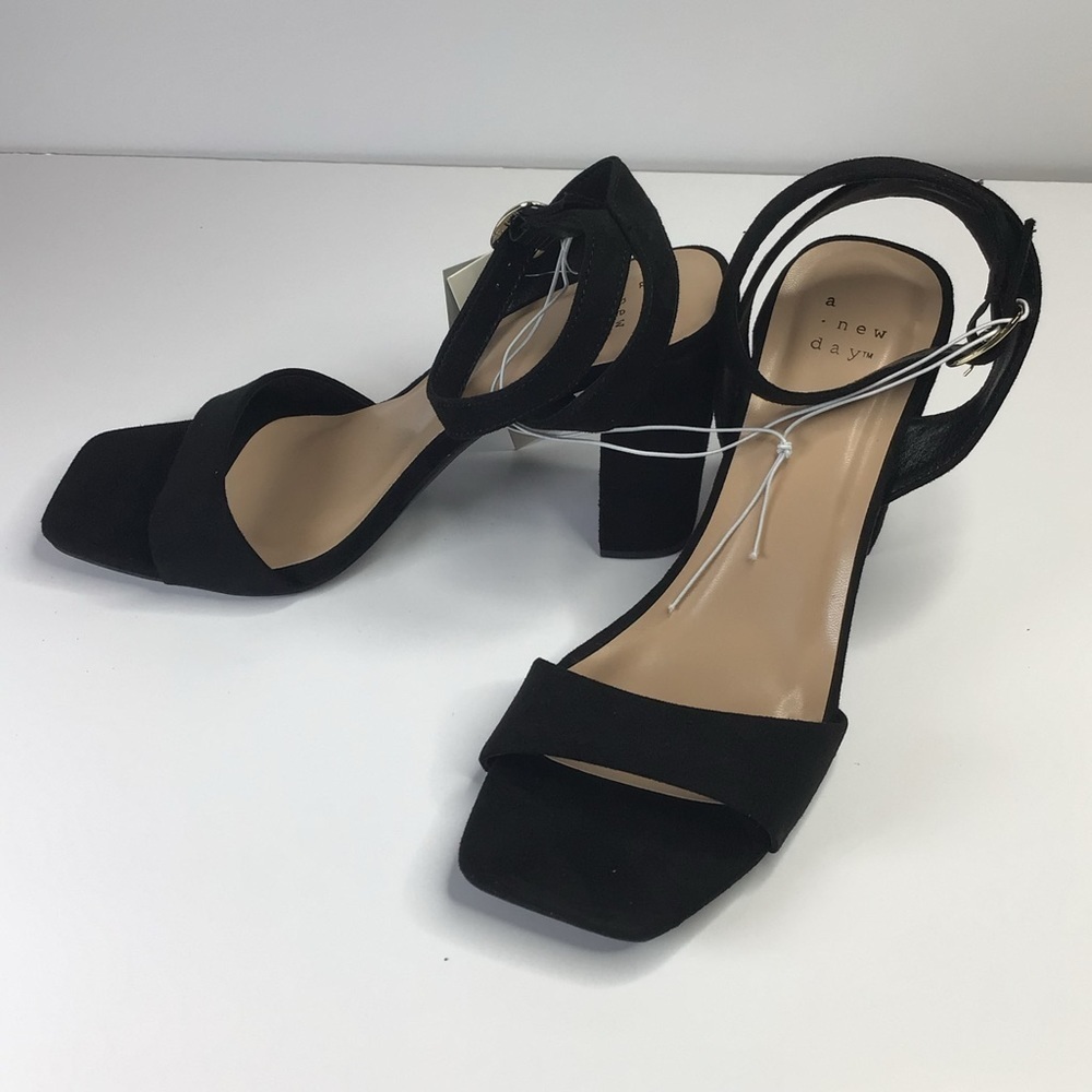 A NewDay Black Thick Heel Shoes Ankle Strap heeled sandal